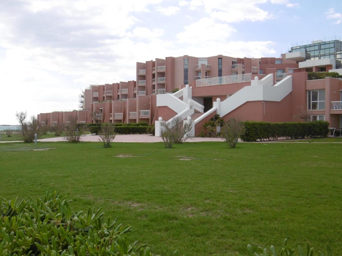 Appartement Sète, 1 Pièce, 4 Personnes - Fr-1-472a-138 Sète